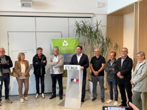 255b09e3-3a0f-44de-888e-e51b6d854efe